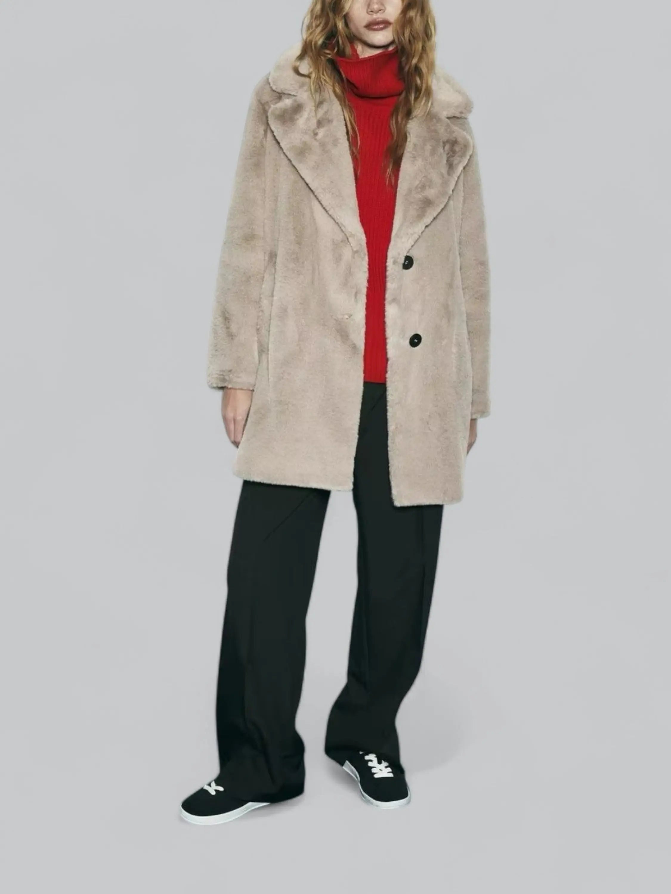 Oversized Faux Fur Coat with Timeless Elegance