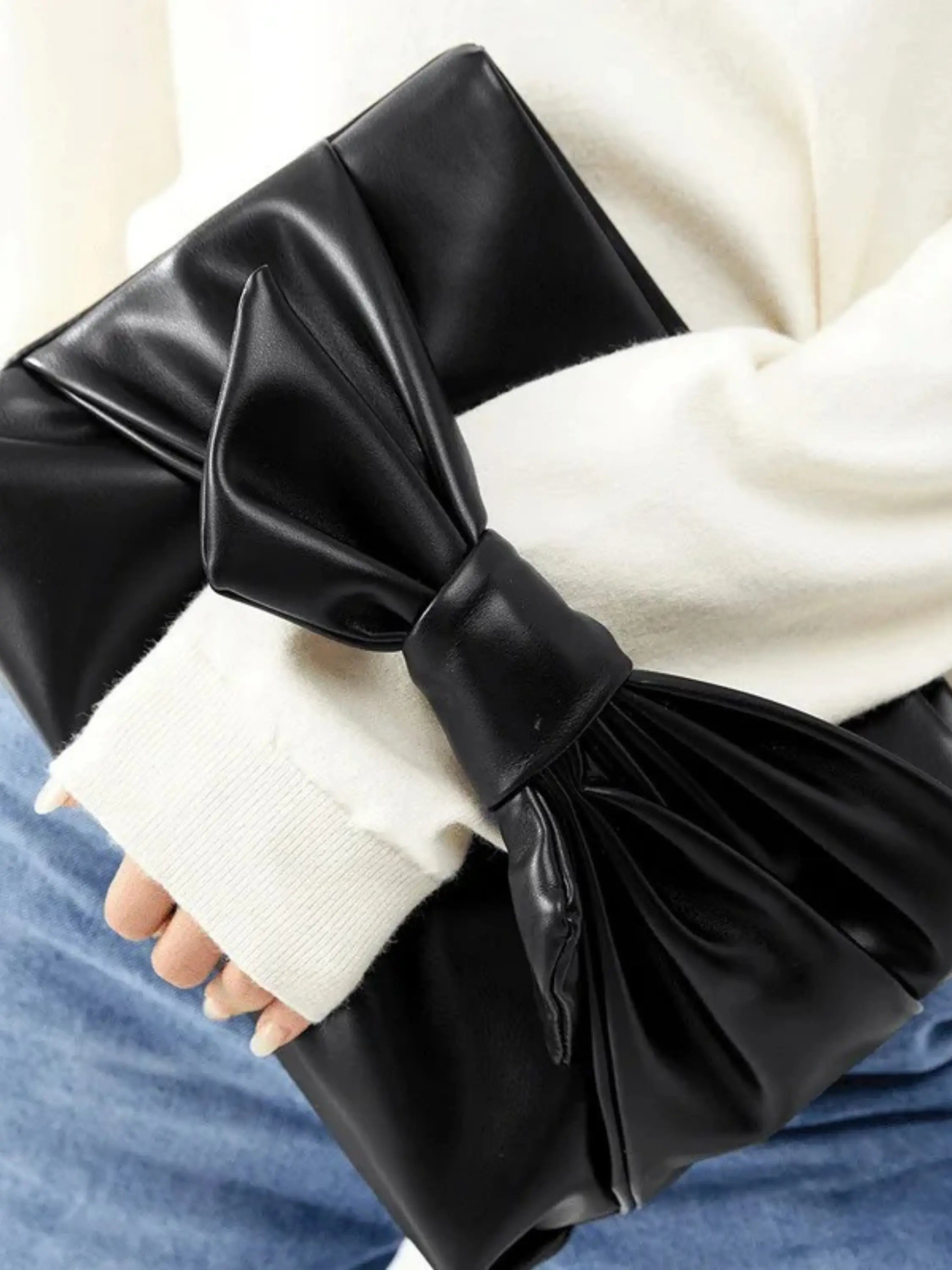 Elegant Bow Clutch Bag