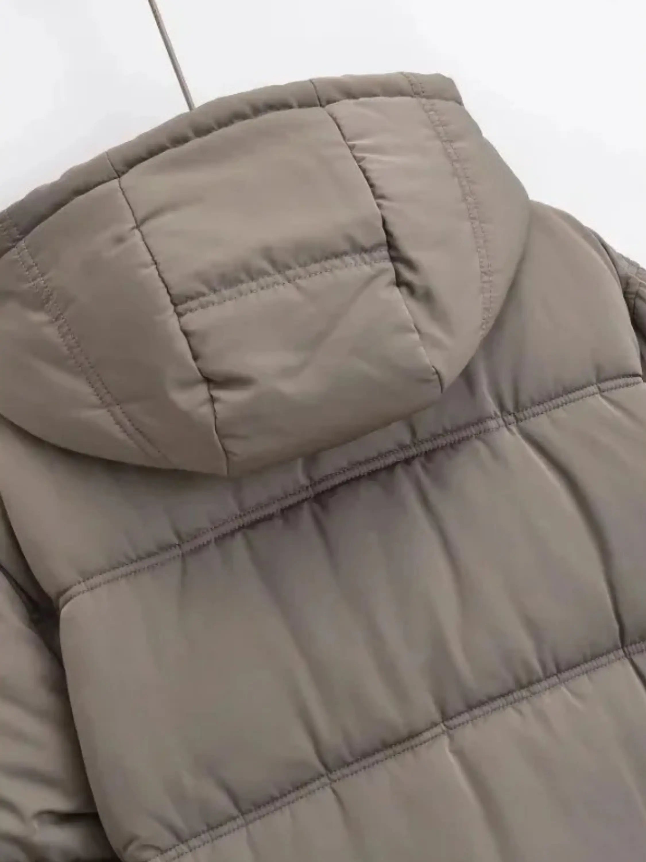 Hooded women's Puffer Jacket