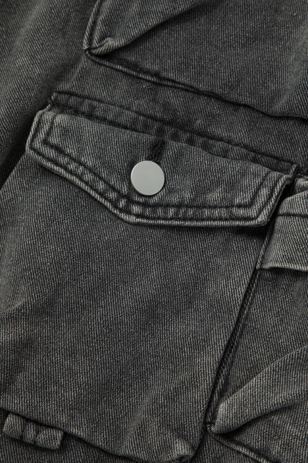 Washed Black Cargo Jeans with Multi-Pocket Design
