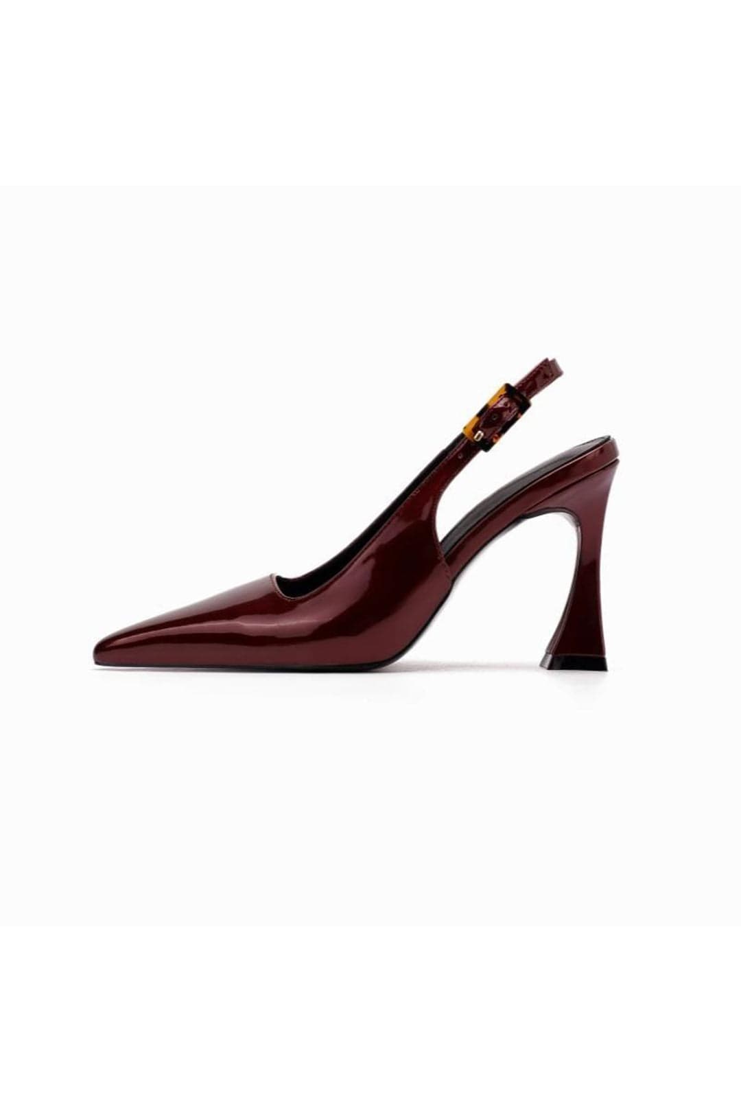 Elegant Patent Leather Pumps Modern and Feminine
