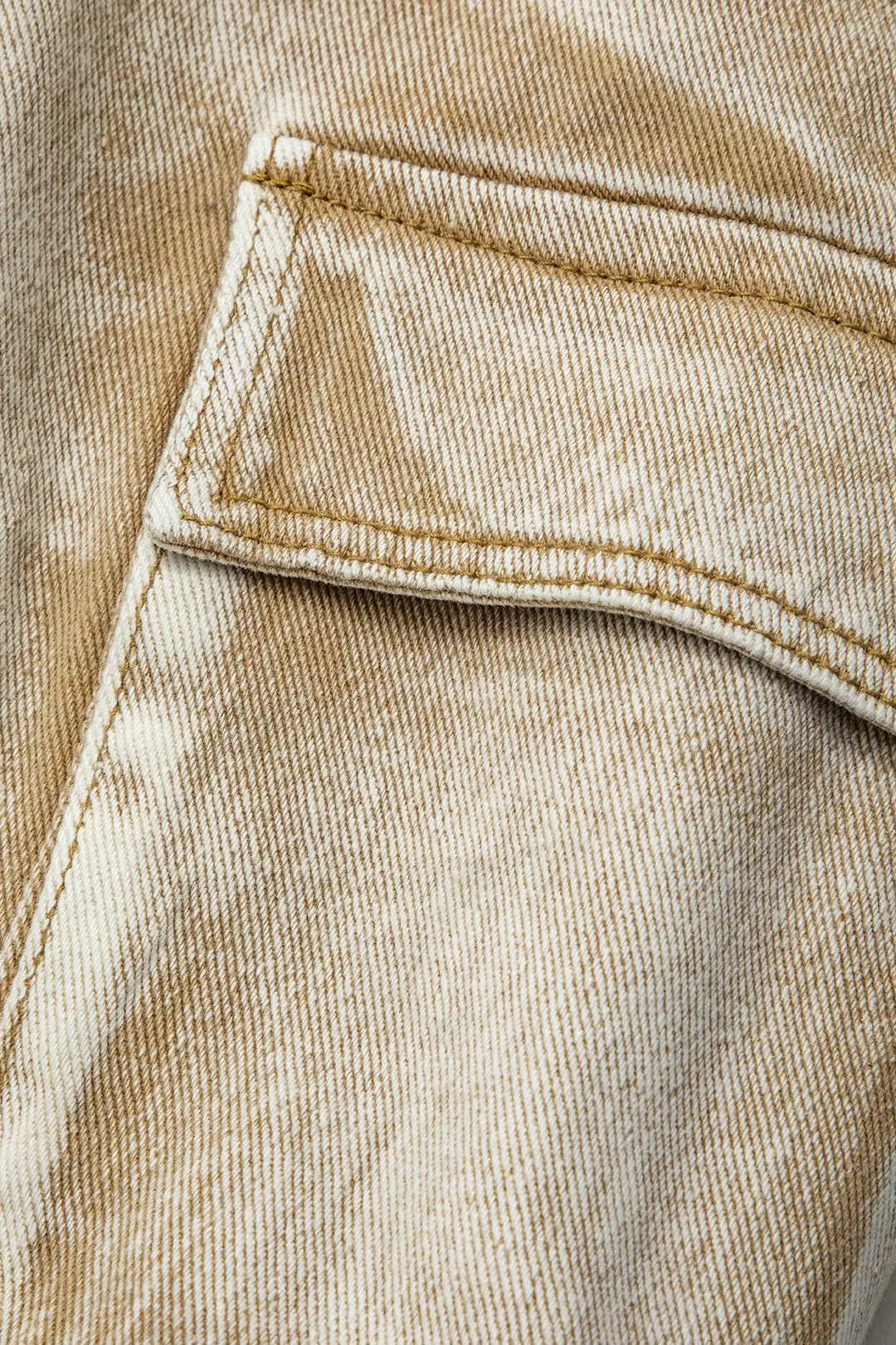 Oversized Cargo Jeans with Multi-Pocket Design