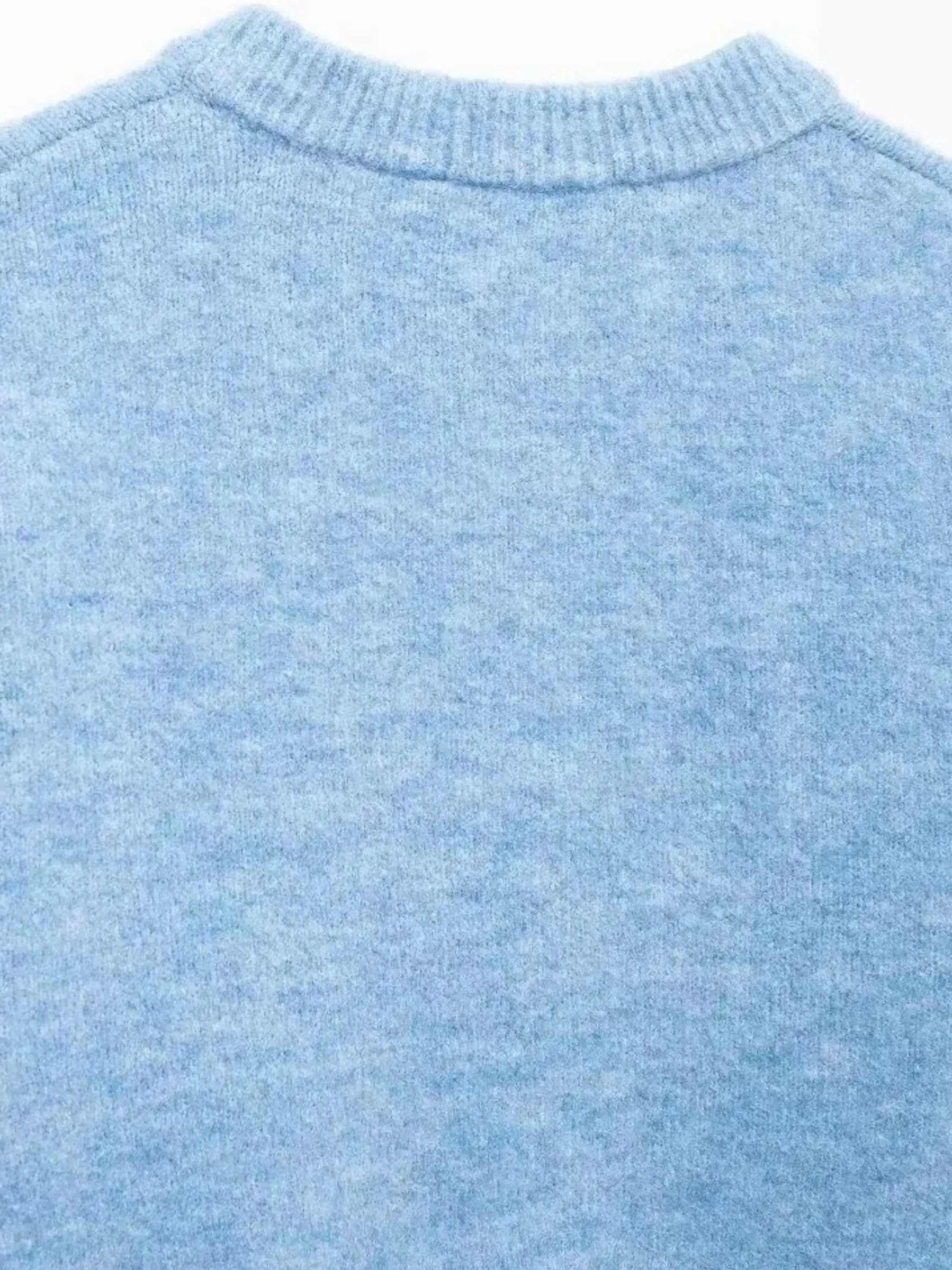 Cropped Knit Cardigan with Button-Down Design