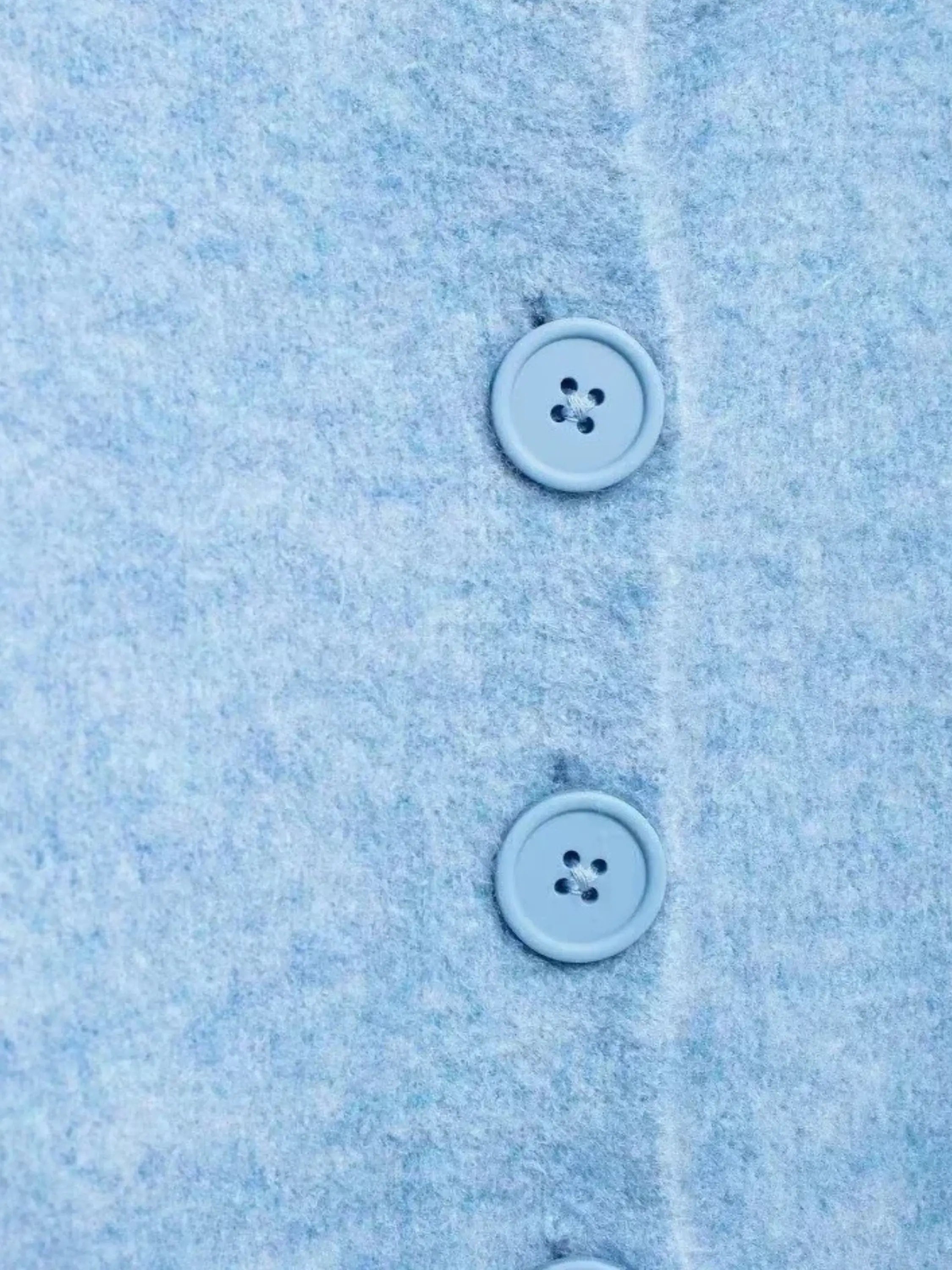 Cropped Knit Cardigan with Button-Down Design