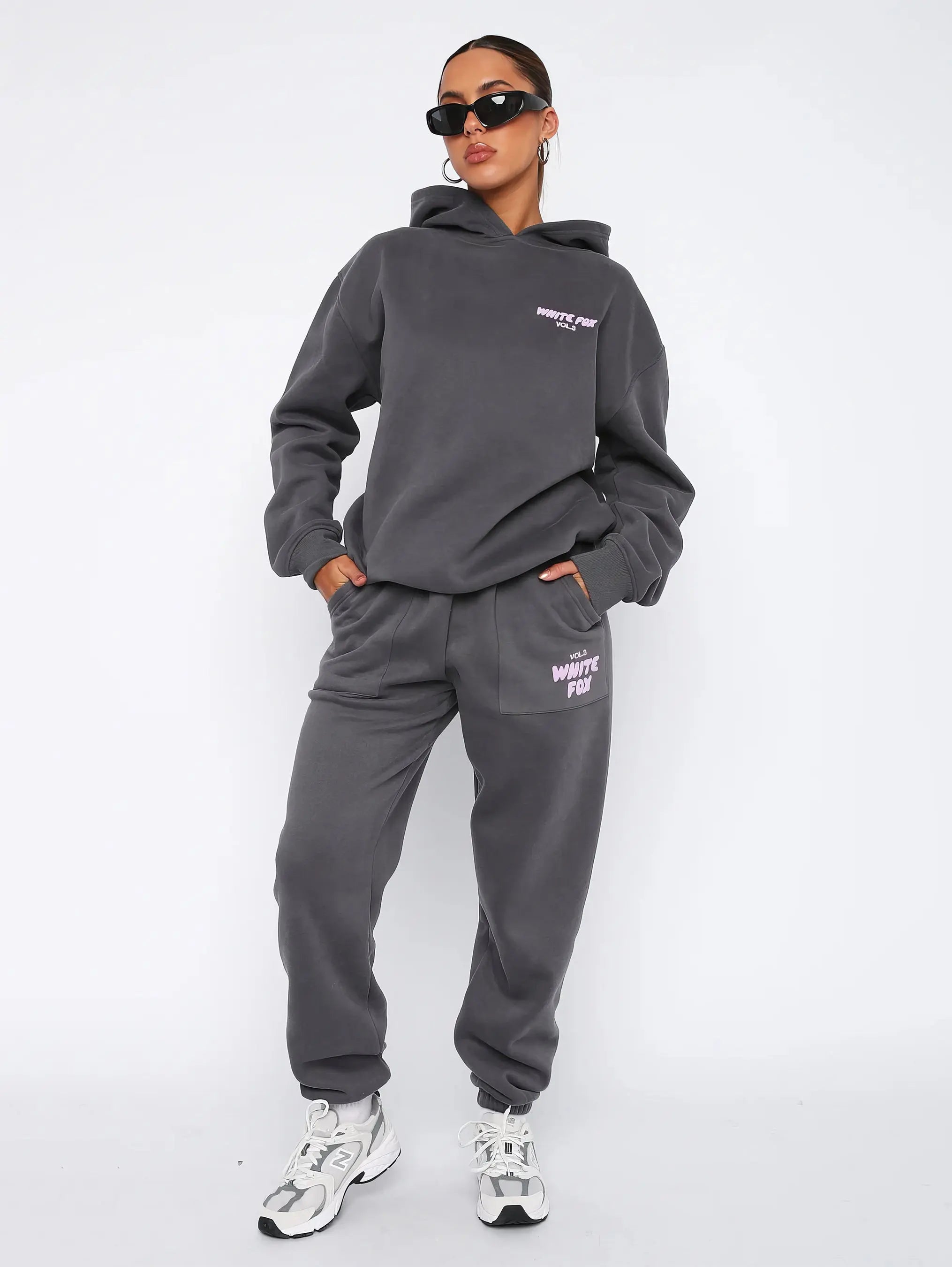 Comfortable Tracksuit for Sports and Leisure