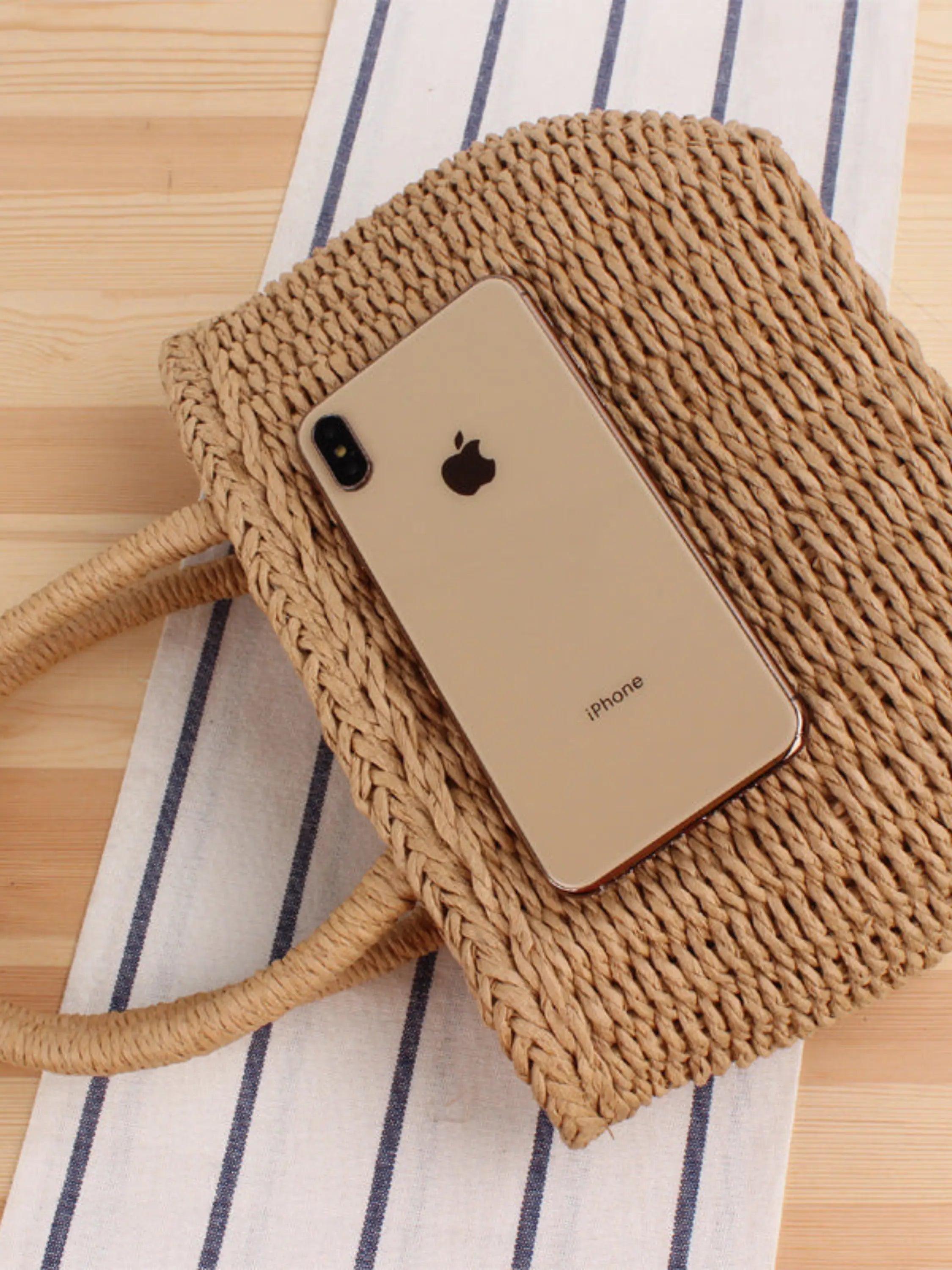 Woven Handbag with Decorative Bow