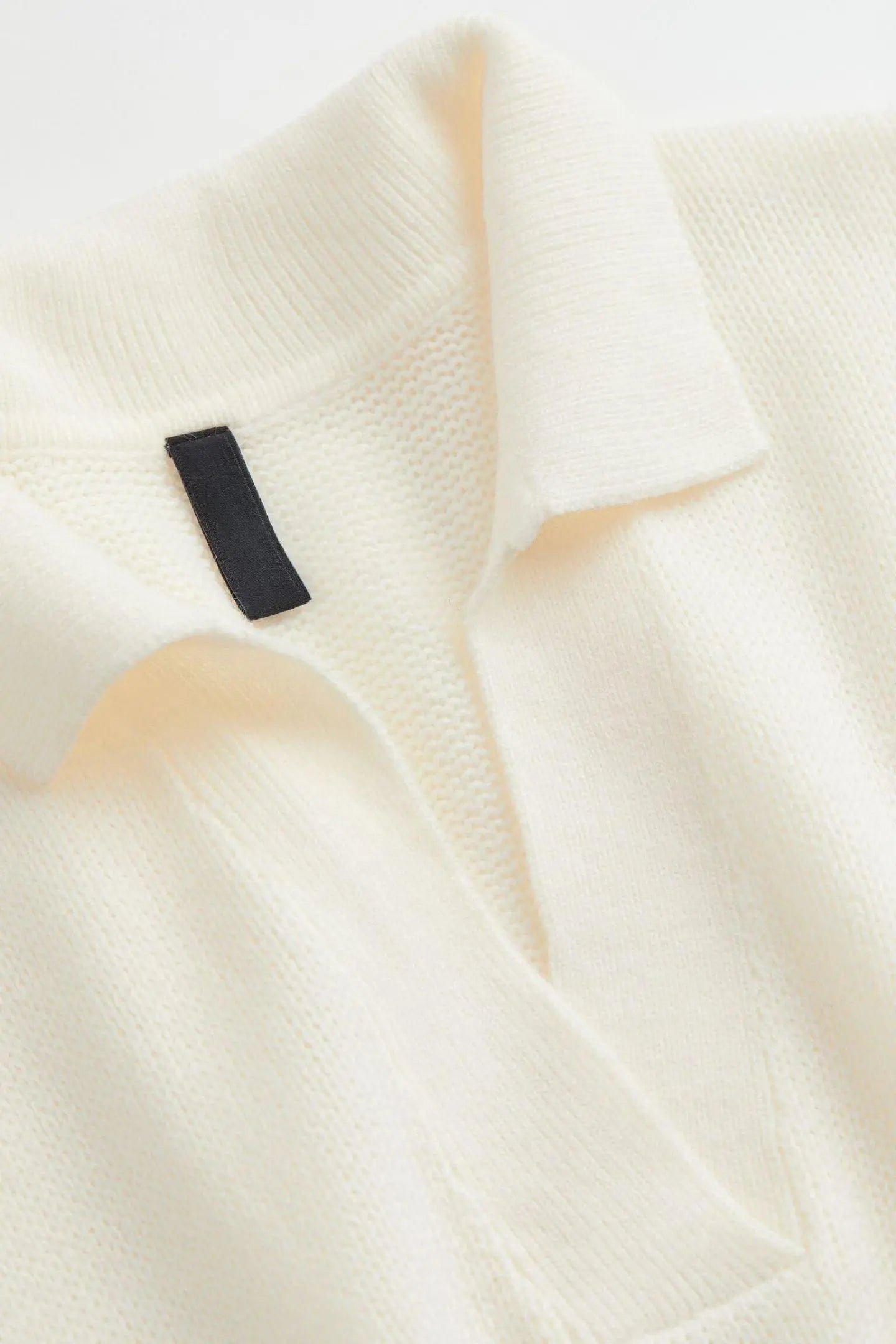 Classic Knit Sleeveless Vest with Collar