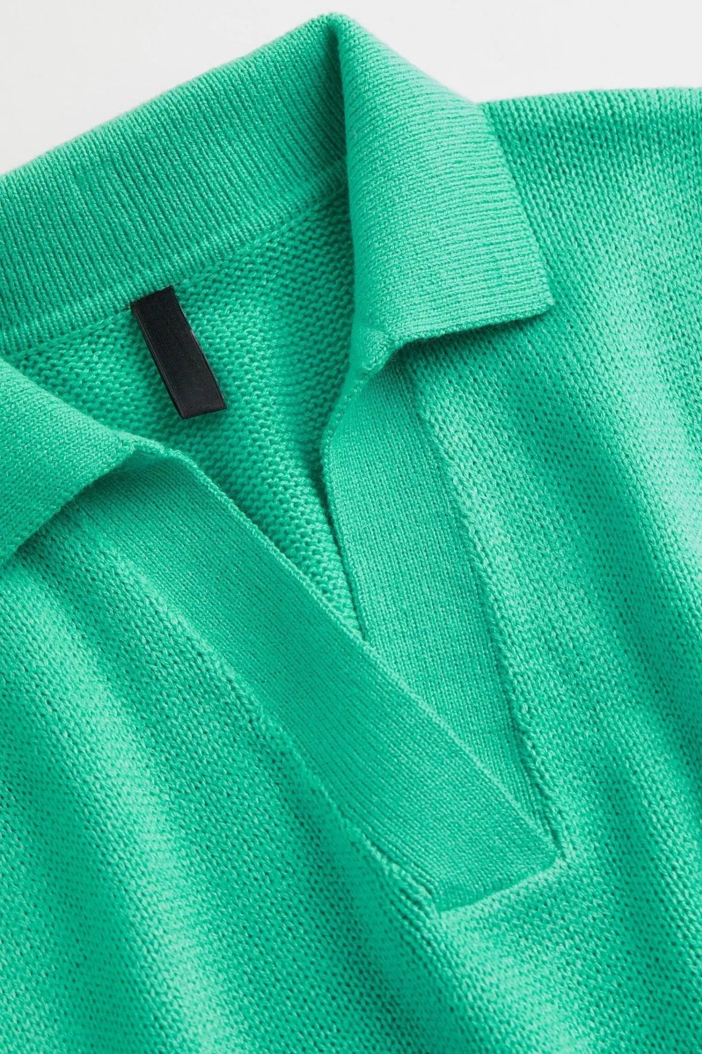 Classic Knit Sleeveless Vest with Collar