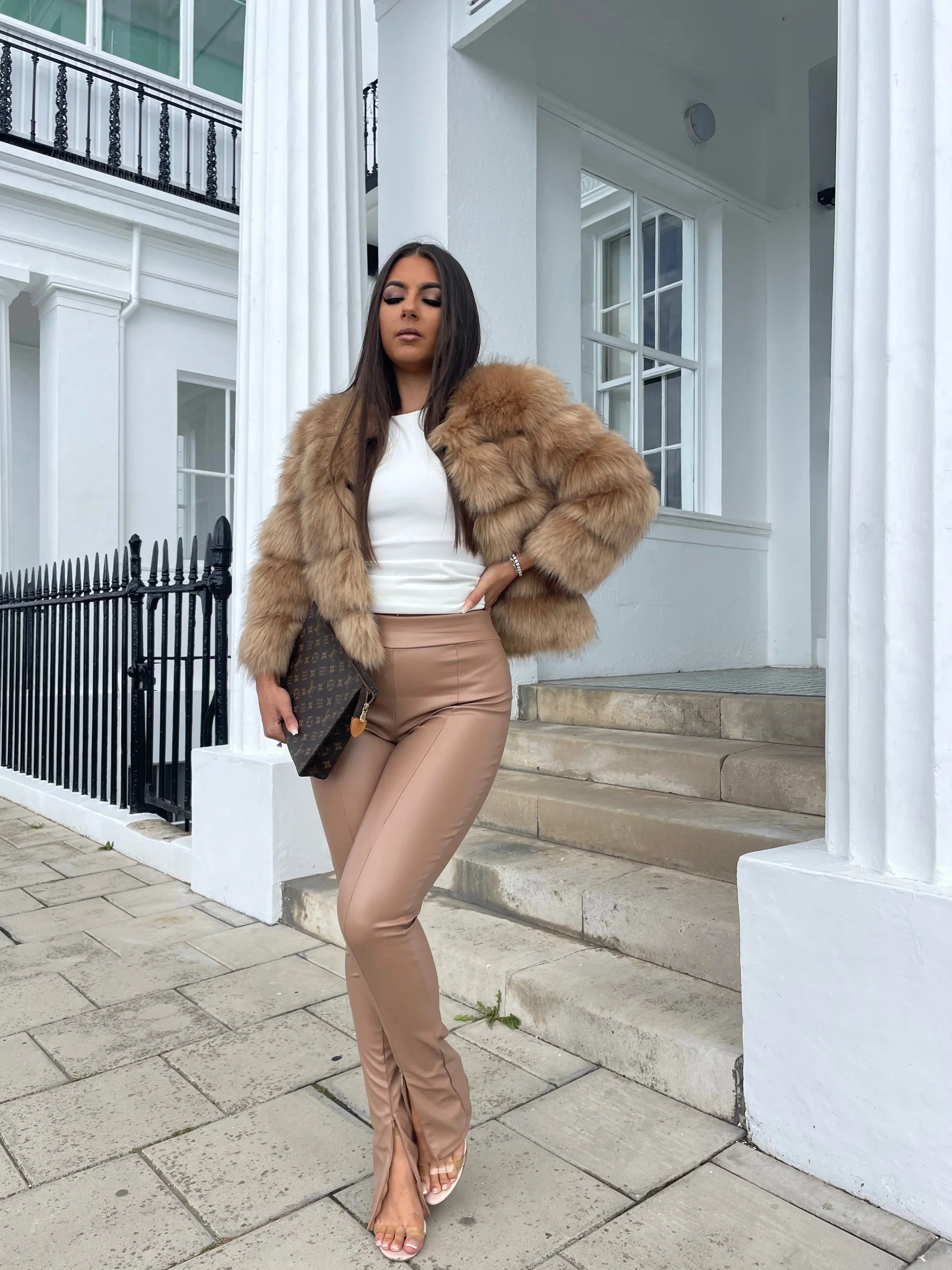 Women’s Faux Fur Jacket – Luxury Winter Coat Thick & Warm