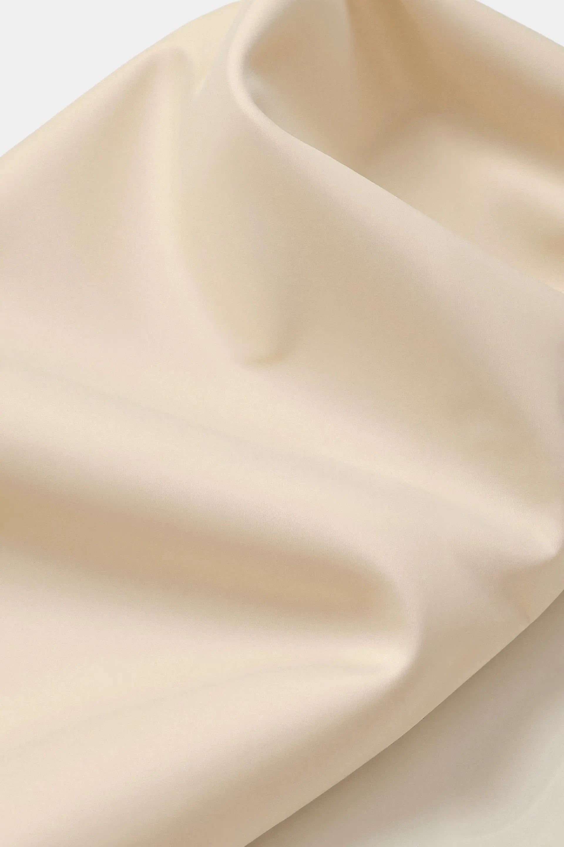 Tailored Cropped Trousers in Soft Beige