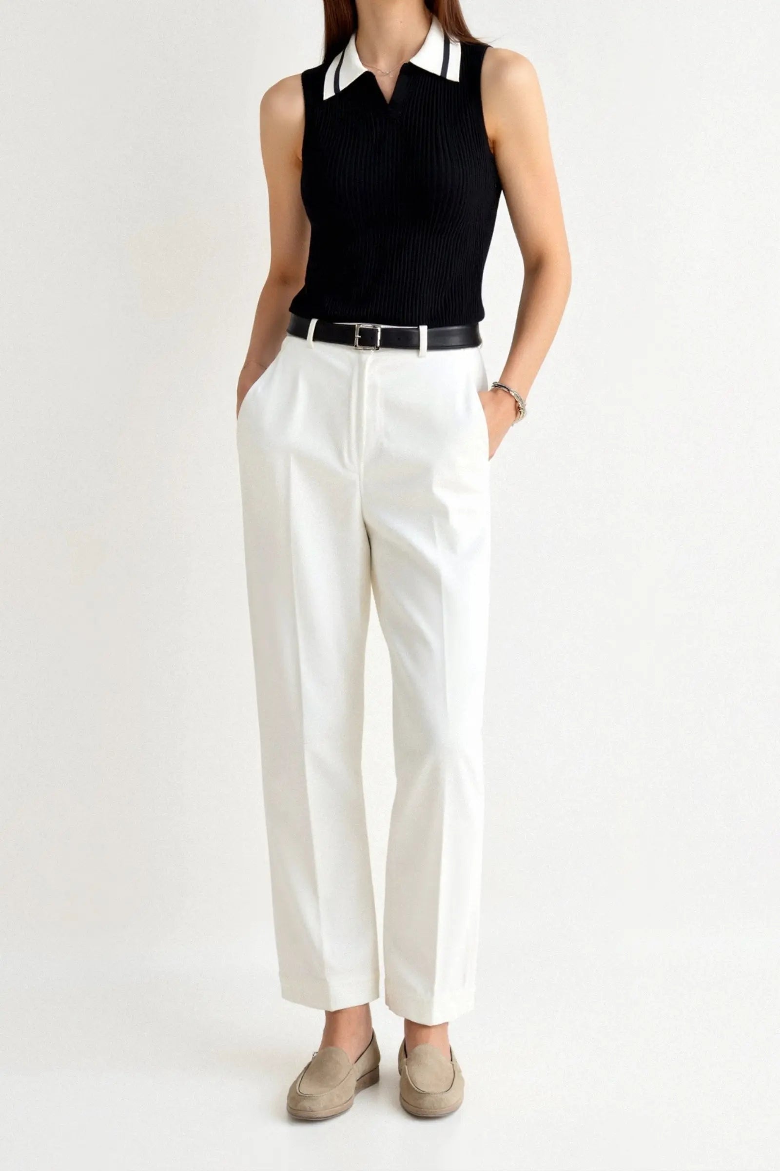 Contrast-Collar Sleeveless Top