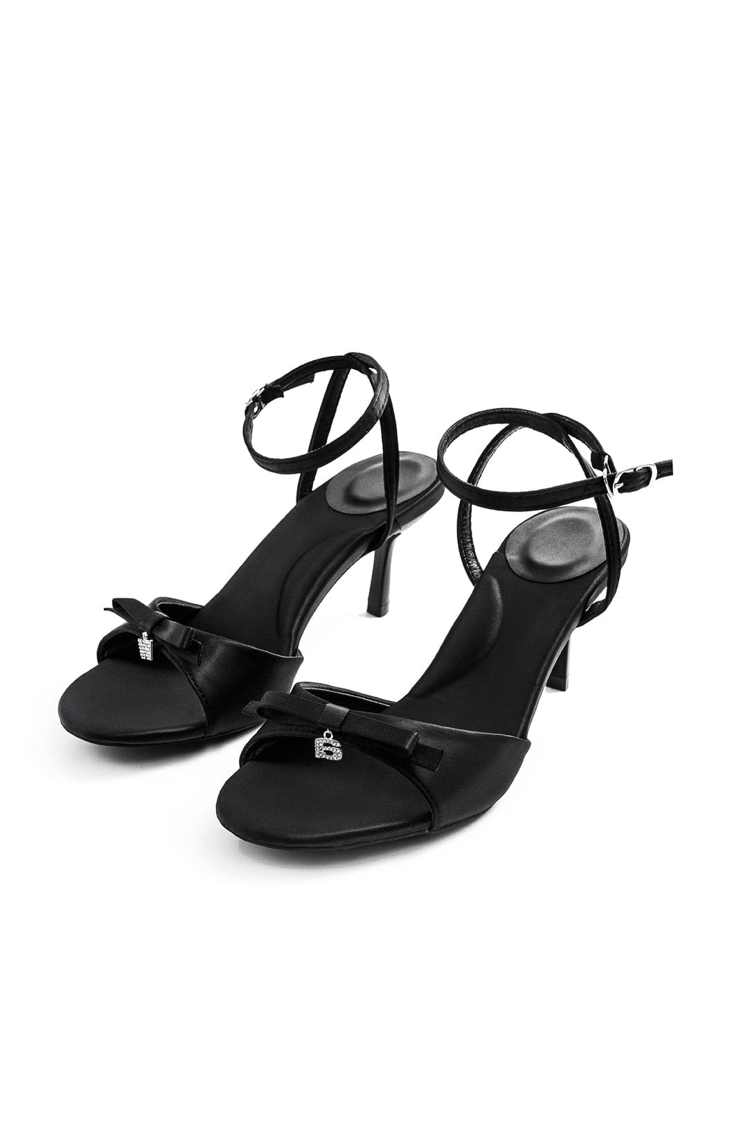 Elegant Black Heeled Sandals Stylish and Feminine