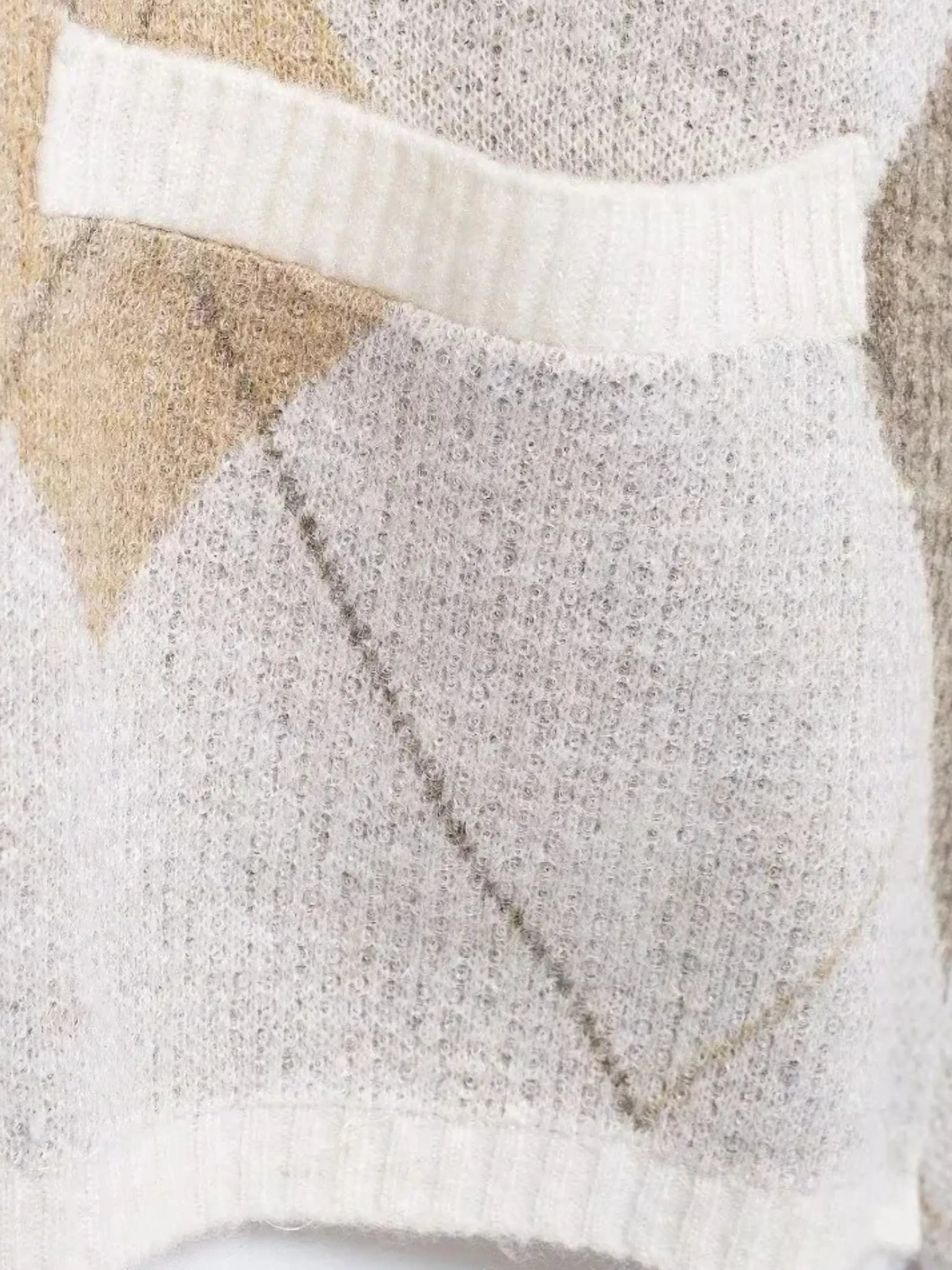 Argyle Pattern Knitted Cardigan