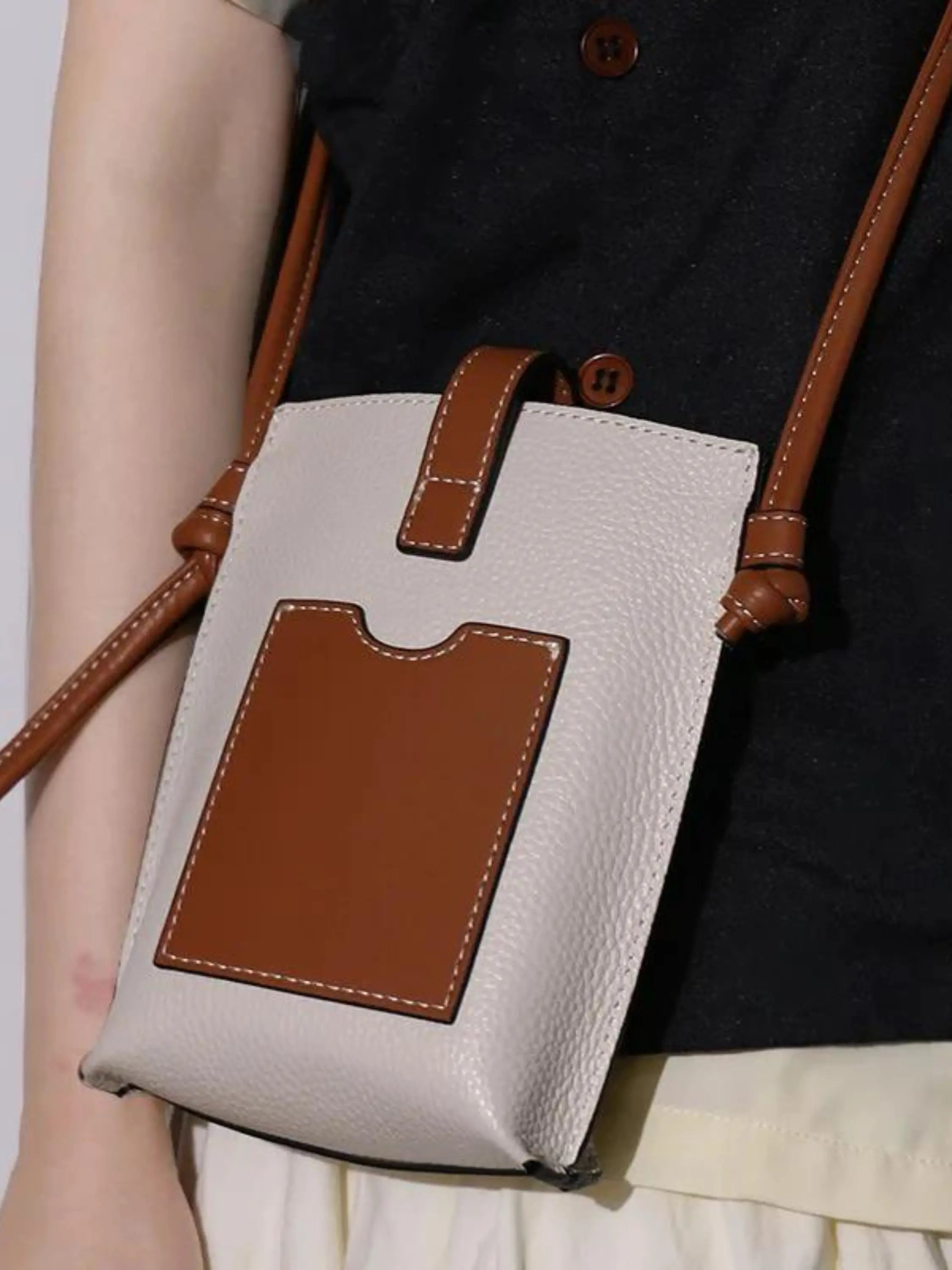 Minimalist Crosbody bag