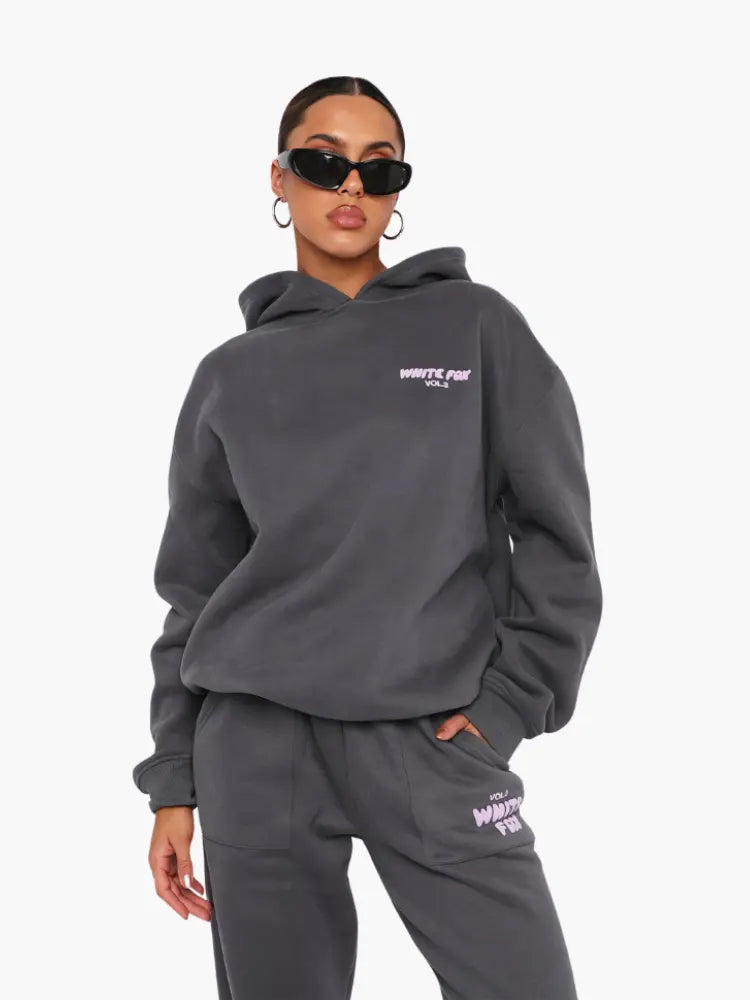 Comfortable Tracksuit for Sports and Leisure