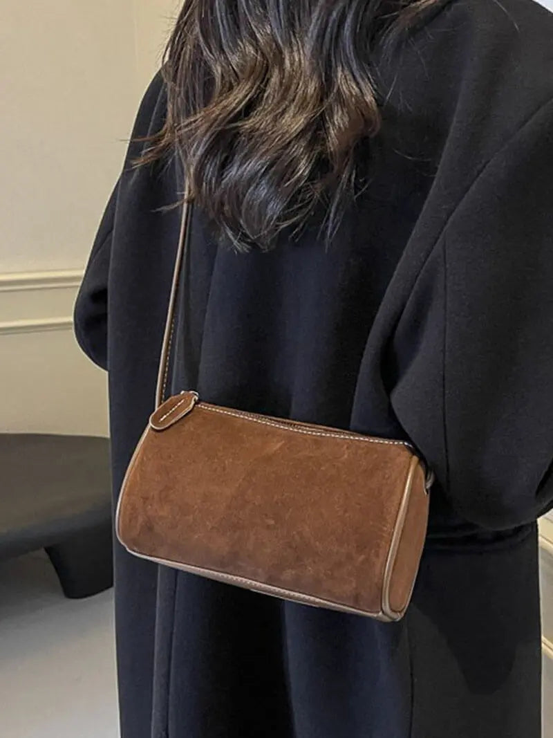 Chic Suede Barrel Bag – Compact and Timeless