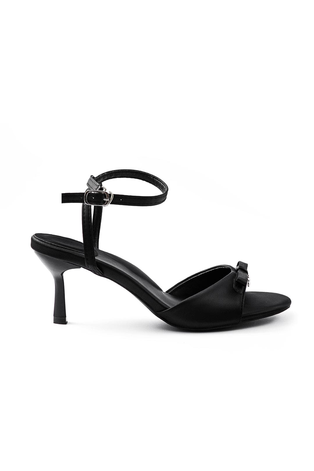 Elegant Black Heeled Sandals Stylish and Feminine
