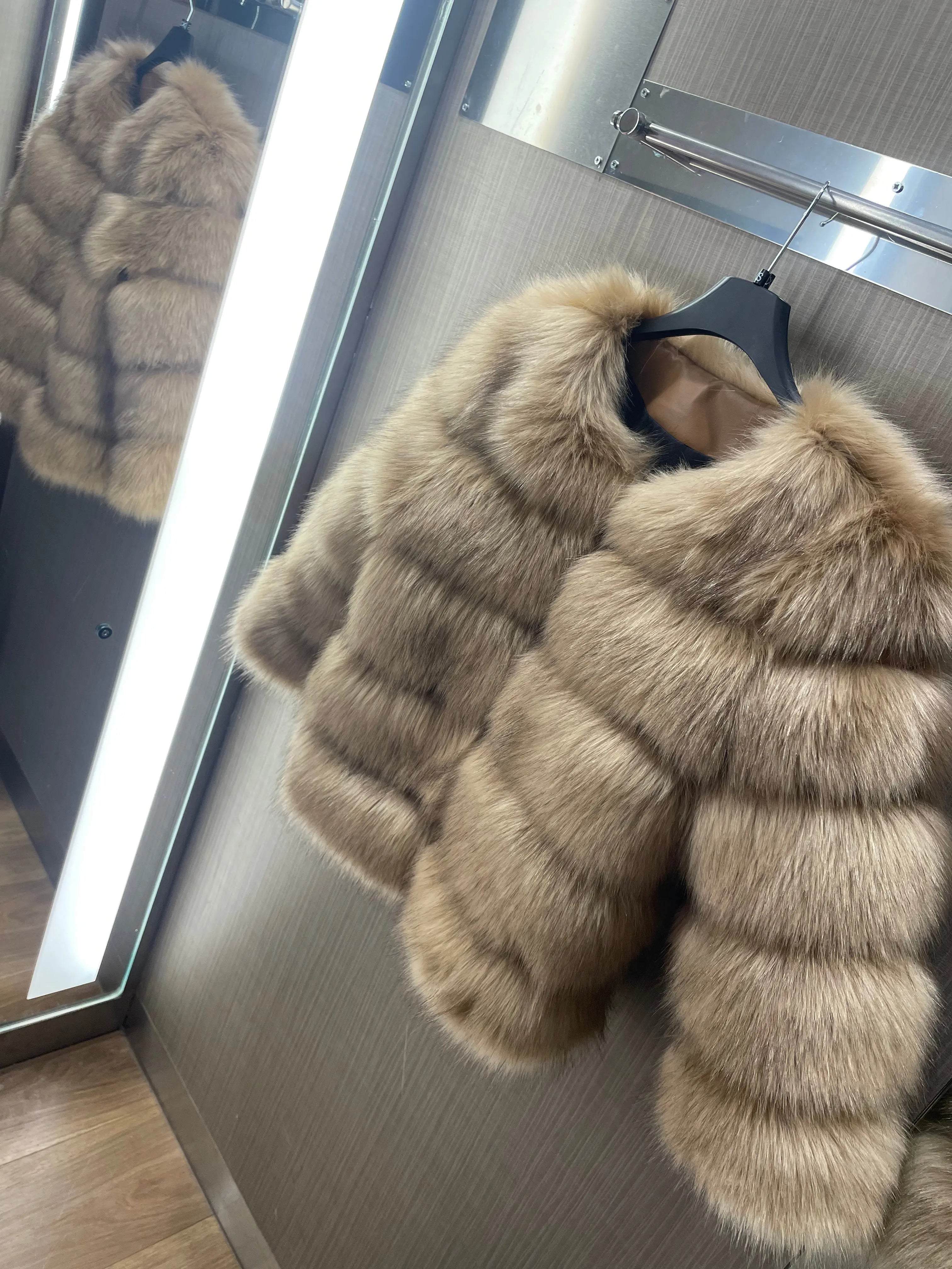 Women’s Faux Fur Jacket – Luxury Winter Coat Thick & Warm